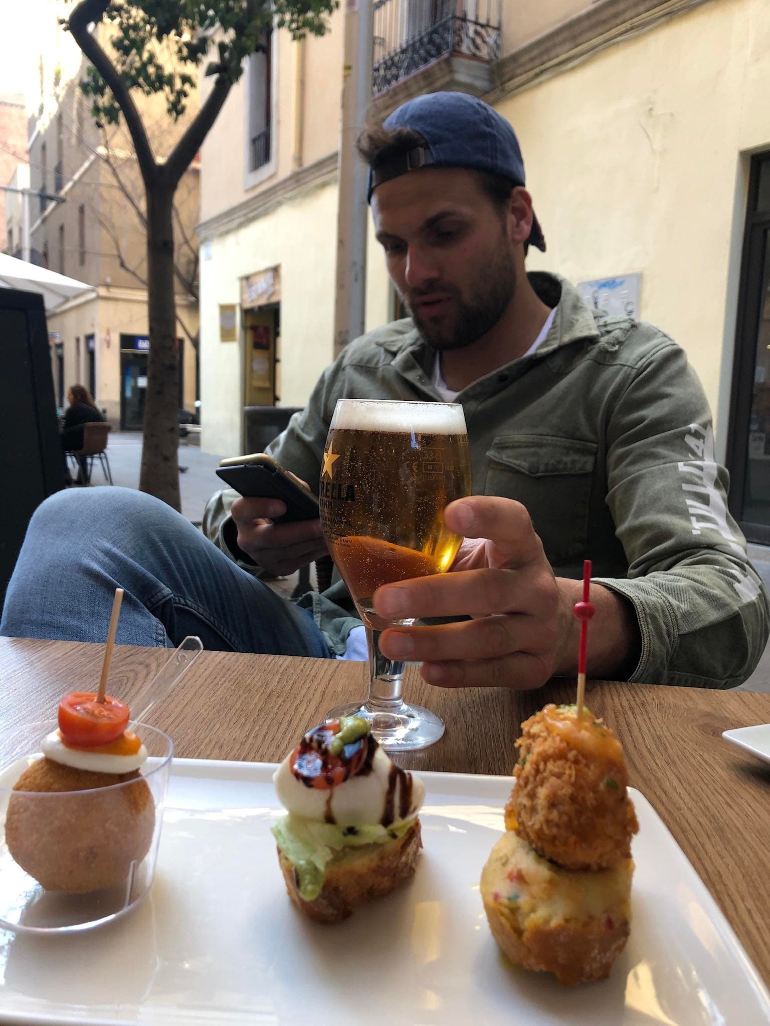 Pincho hopping in the afternoon