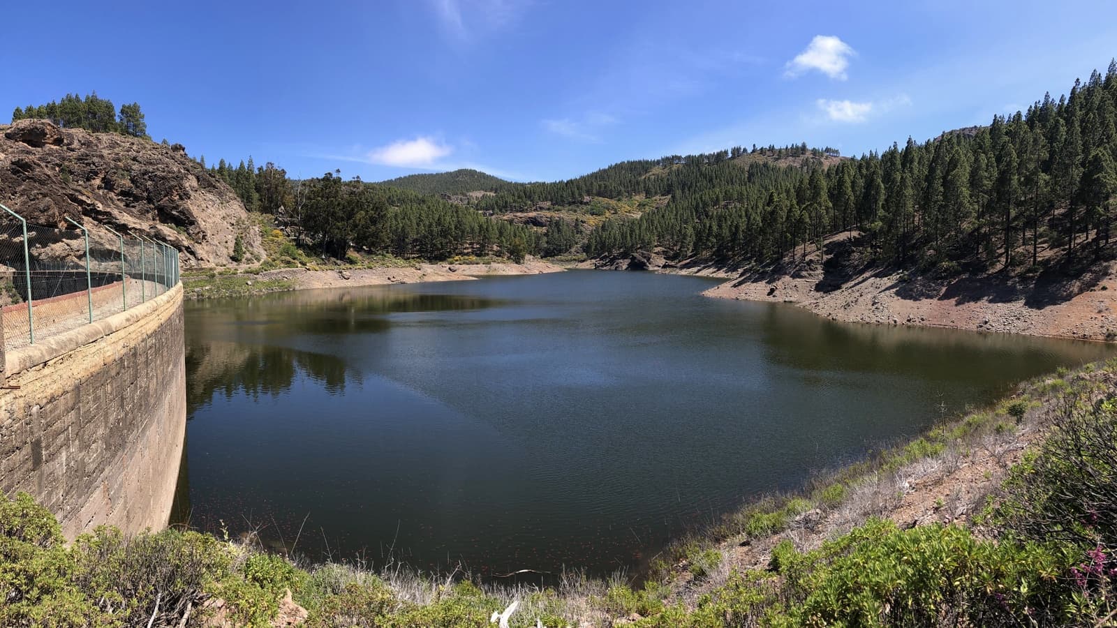 Scenic hiking day in Gran Canaria