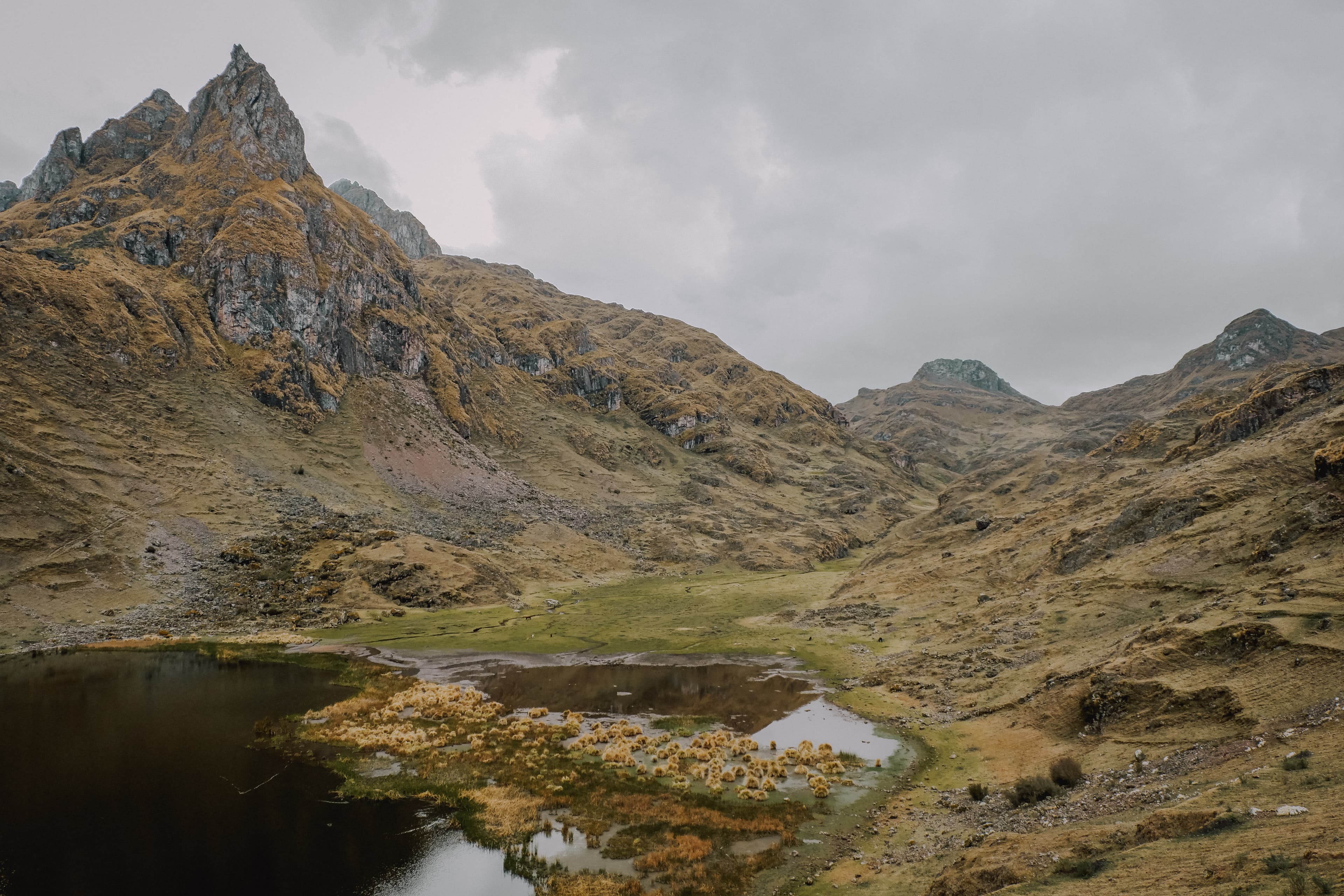 Randonnée autour de Kinsa Cocha près de Písac | Pérou