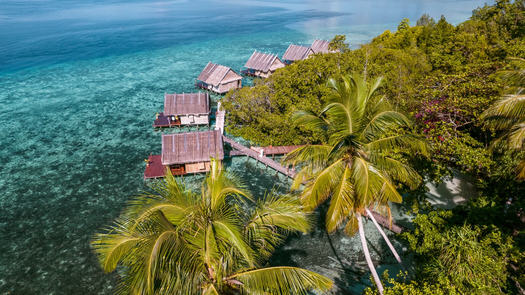 Travel guide Gam: paradise island in Raja Ampat