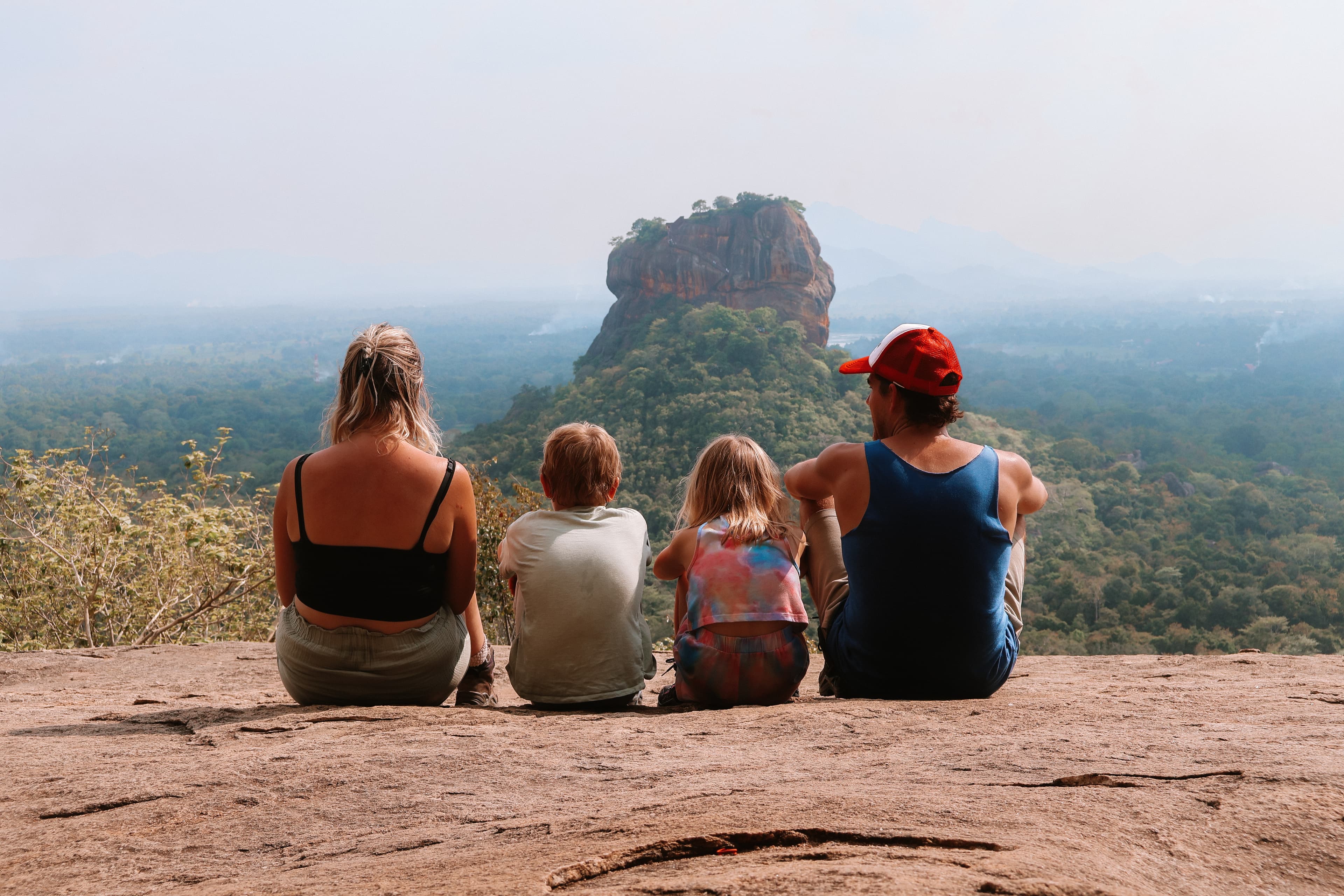 Sri Lanka: a month among smiles and sunshine