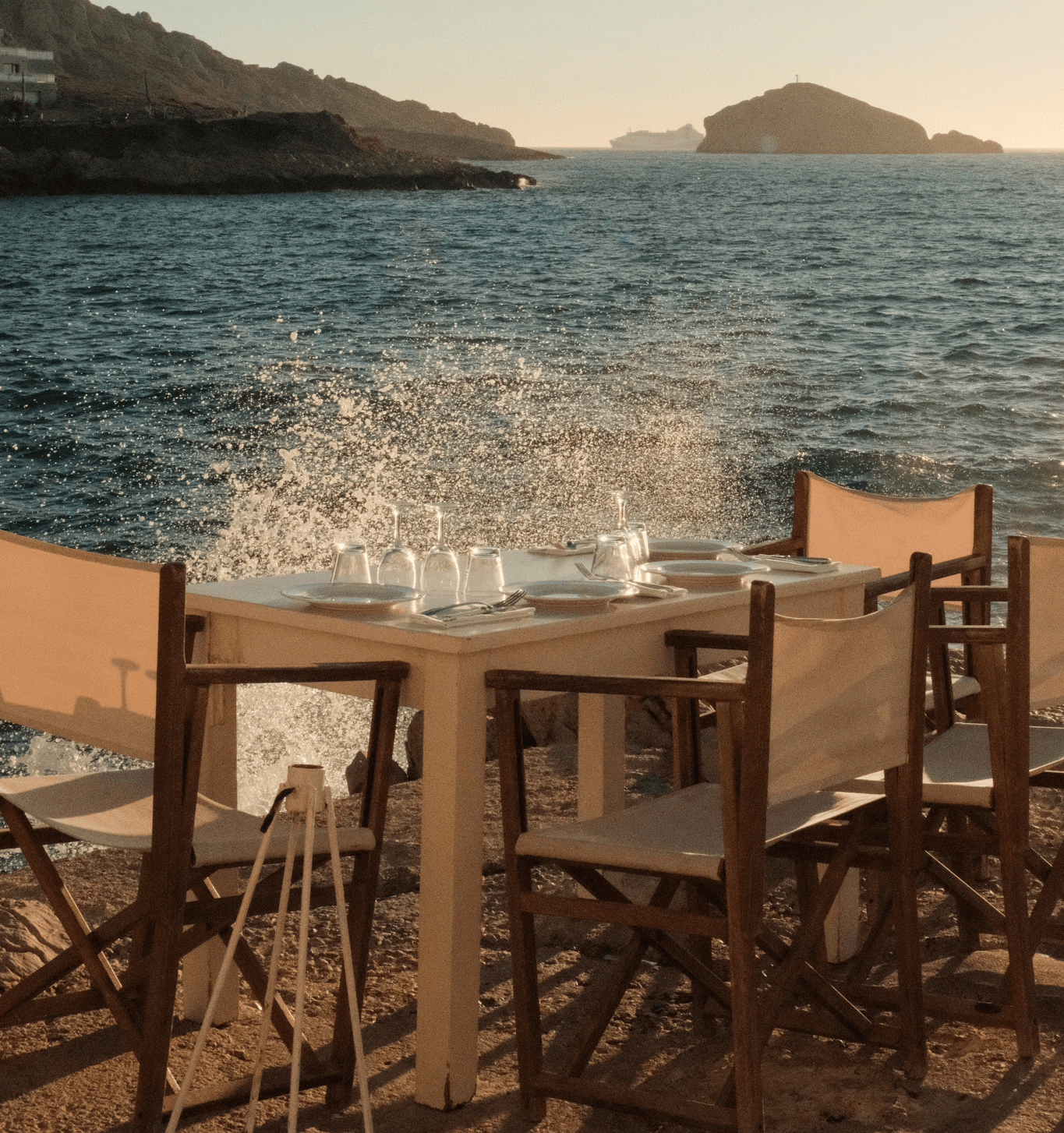 Zonsondergang diner op de rotsen van Tuba Club