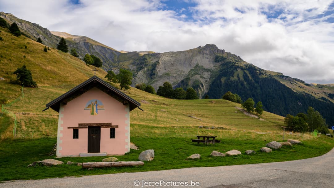 FAIT SUR MESURE POUR UNE SCÈNE DE ‘HEIDI’ DANS LES MONTAGNES : COL DU CHAUSSY