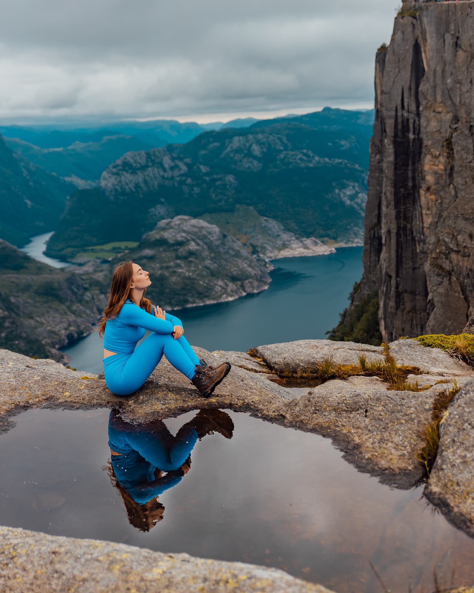 Hike the Preikestolen
